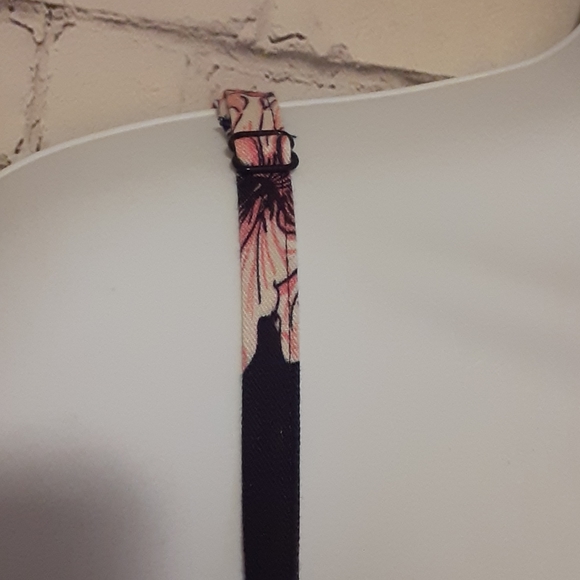 Grayson Threads - Floral Cold Shoulder Top - 2X - Picture 3 of 5